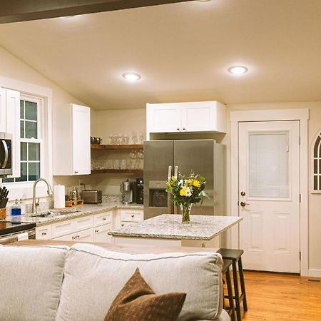 Historic Renovated 2Bd - Overlooking Downtown Knoxville Exterior photo